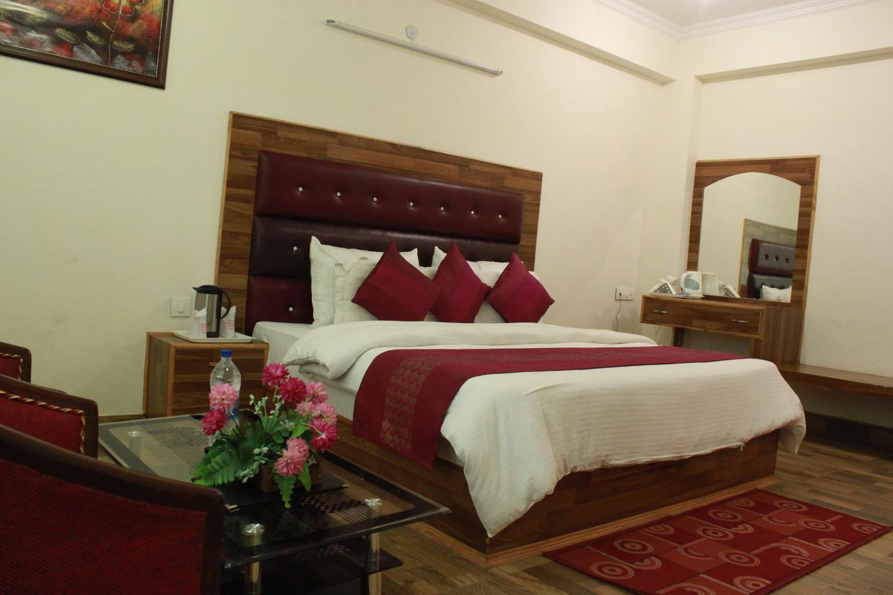 Utopia Resorts & Spa Manāli Exteriér fotografie